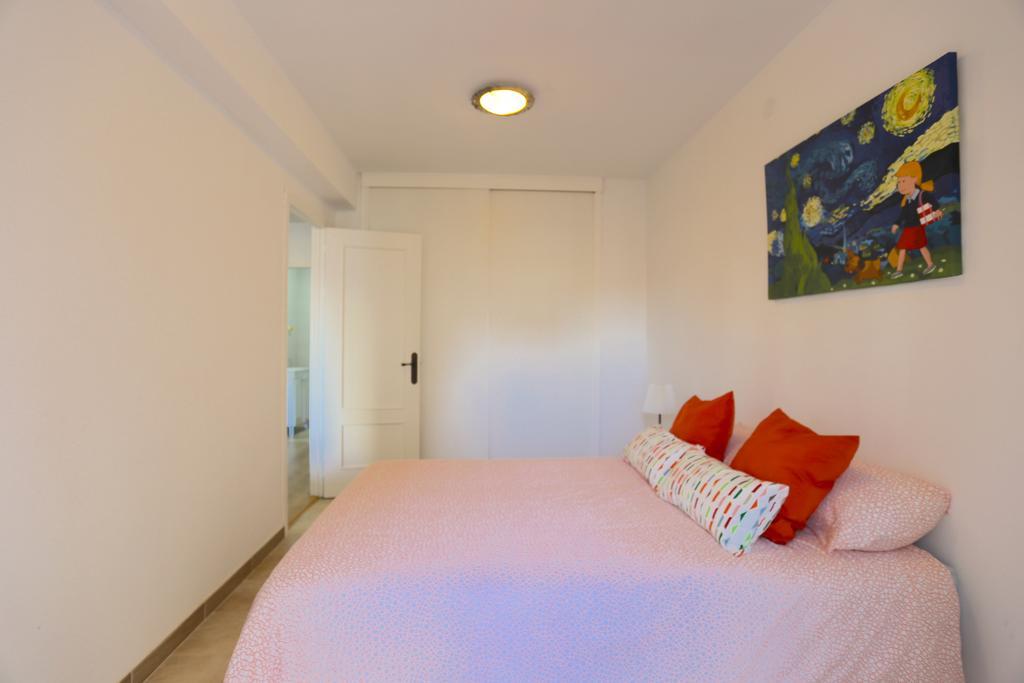 Larios Centro Las Flores Apartment Malaga Ngoại thất bức ảnh