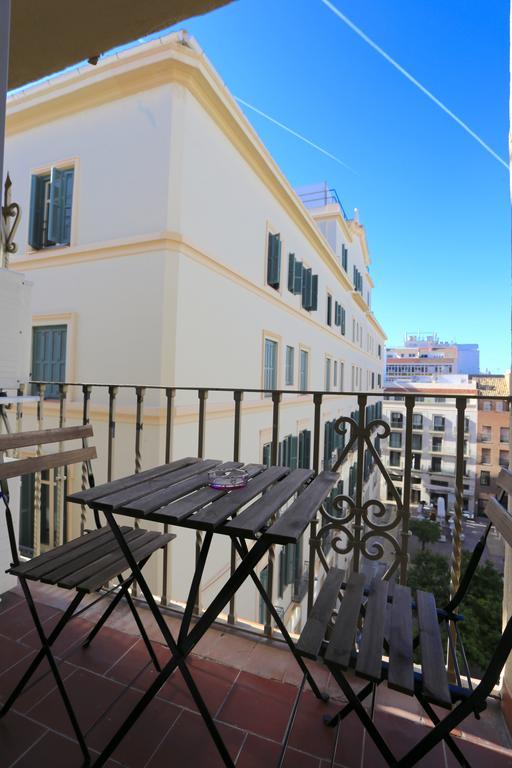 Larios Centro Las Flores Apartment Malaga Ngoại thất bức ảnh